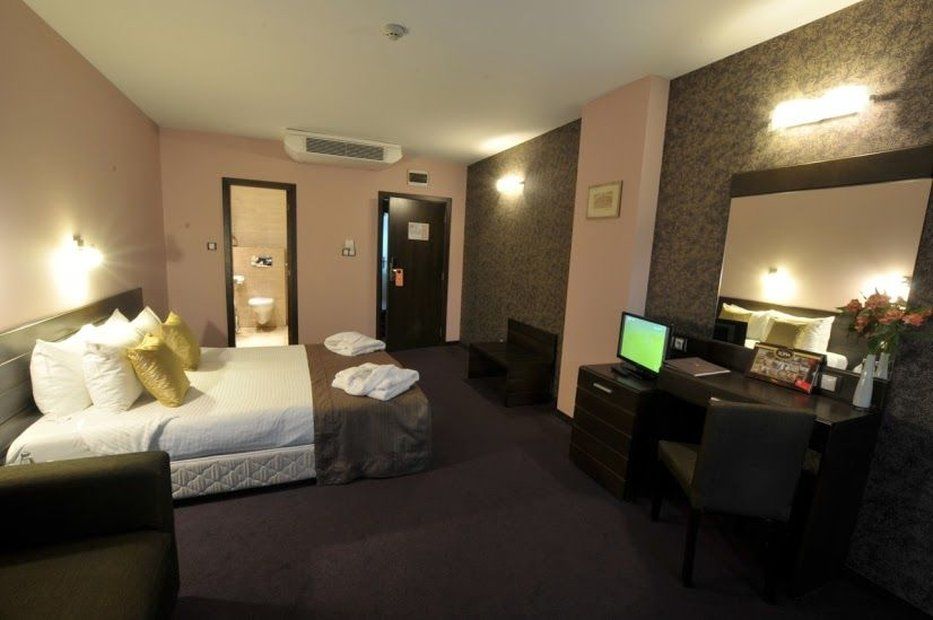 Hotel Budapest - Free Parking