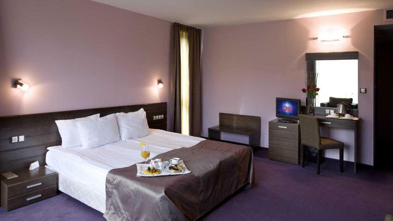 Budapest - Free Parking 3*