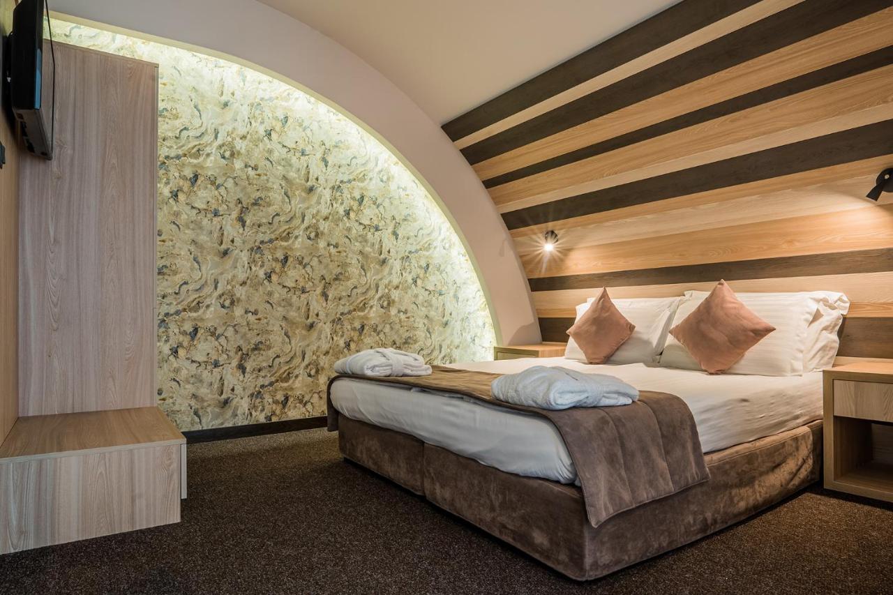 Budapest Otel 3*
